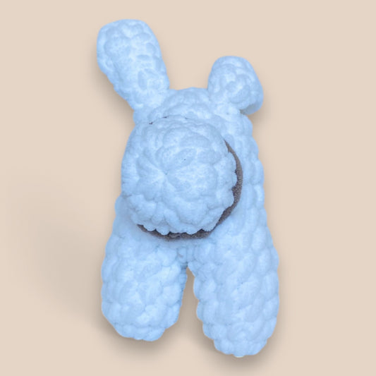 Backview Hand-crocheted Among Us plushies made from soft, chunky yarn—lightweight at 90g and perfectly sized at 14cm x 10cm.